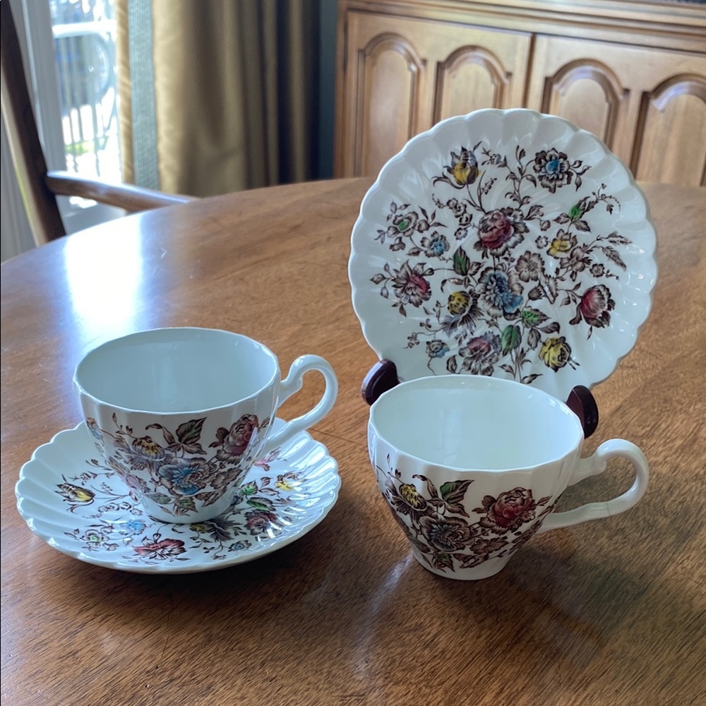 VINTAGE STAFFORDSHIRE BOUQUET CUP AND SAUCERS. SET OF 2